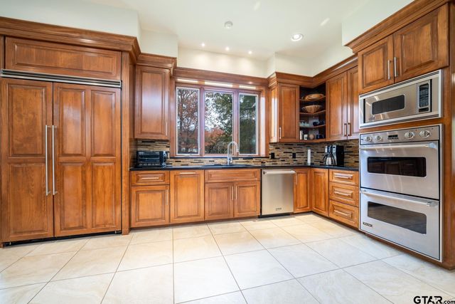 3 Lakeside, Longview, TX 75604