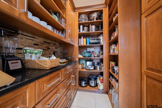 3 Lakeside, Longview, TX 75604