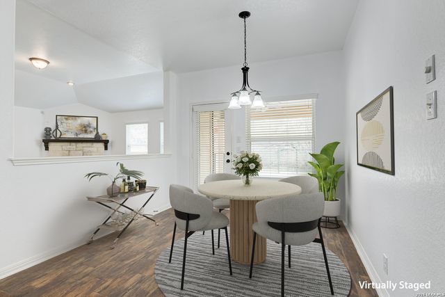 13006 Essen Forest, Helotes, TX 78023