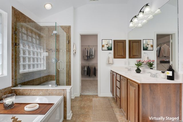 13006 Essen Forest, Helotes, TX 78023