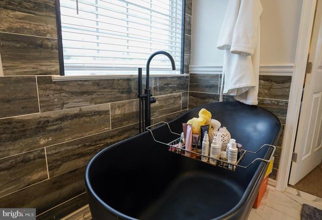 5636 GWYNNDALE, Gwynn Oak, MD 21207