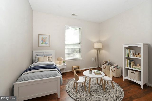 9915 SUGARWOOD LN, Manassas, VA 20110