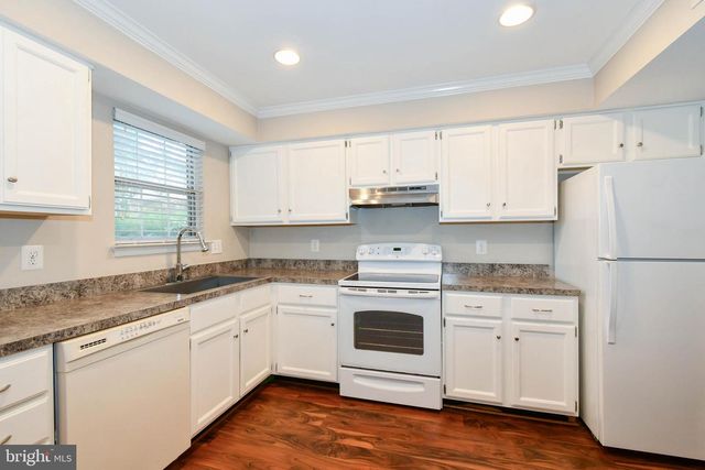 9915 SUGARWOOD LN, Manassas, VA 20110