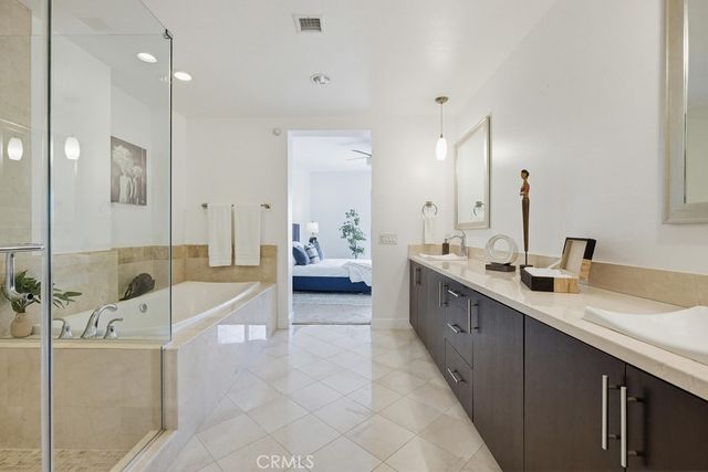 402 Rockefeller 406, Irvine, CA 92612