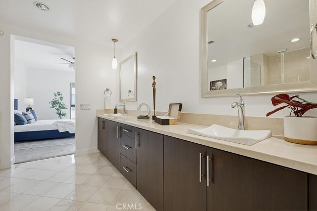 402 Rockefeller 406, Irvine, CA 92612
