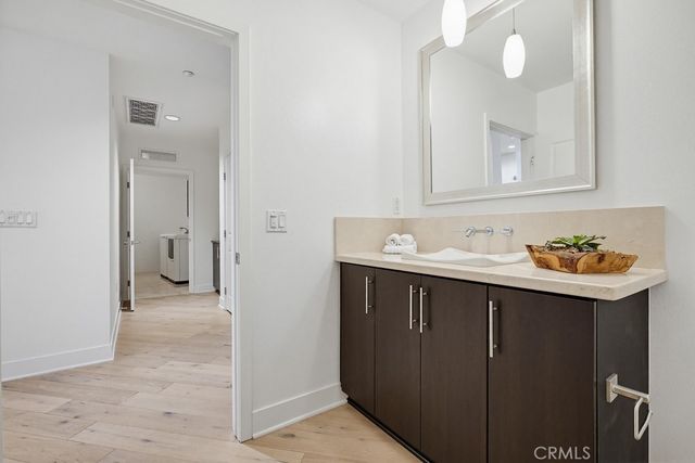 402 Rockefeller 406, Irvine, CA 92612