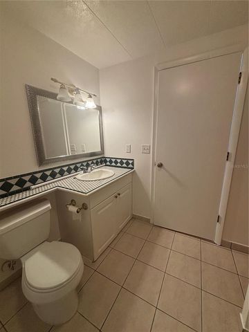 5236 KENWOOD AVENUE, Sarasota, FL 34234