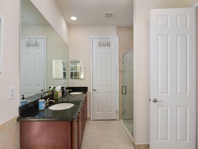 118 Foxford Court, Jupiter, FL 33458