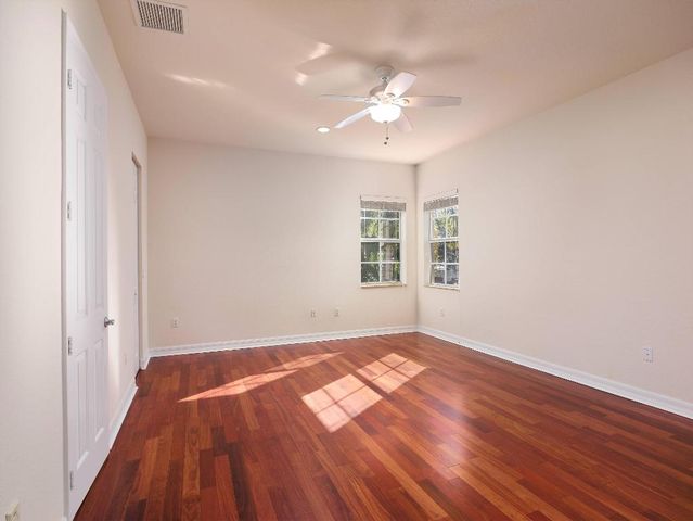 118 Foxford Court, Jupiter, FL 33458