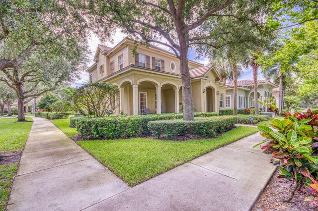 118 Foxford Court, Jupiter, FL 33458