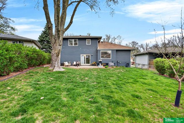 10617 M Street, Omaha, NE 68127