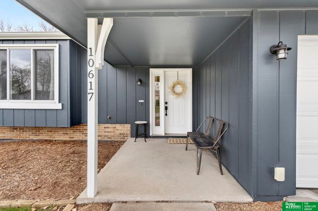 10617 M Street, Omaha, NE 68127