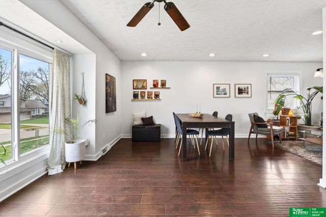 10617 M Street, Omaha, NE 68127