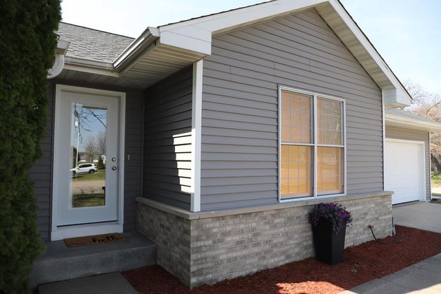 4225 Whitney Street, Janesville, WI 53546