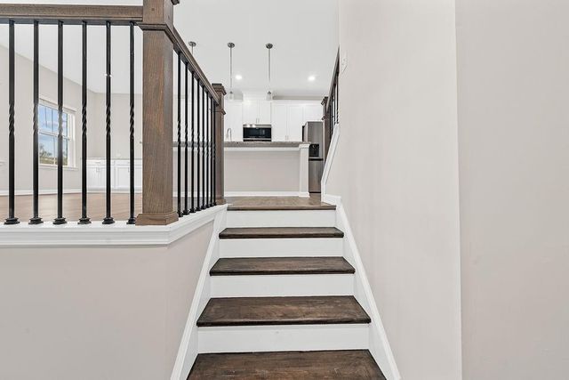 2247 Pink Hawthorn Dr, Buford, GA 30518