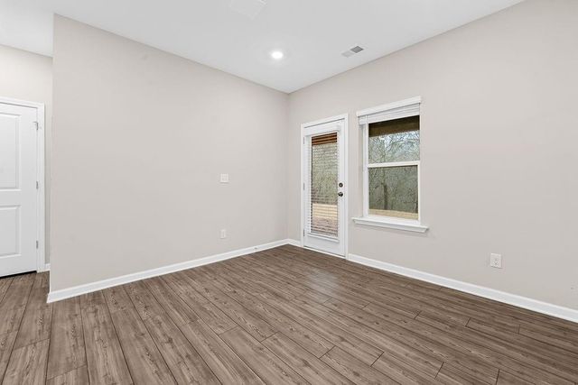 2247 Pink Hawthorn Dr, Buford, GA 30518