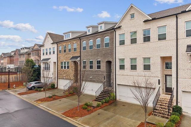 2247 Pink Hawthorn Dr, Buford, GA 30518