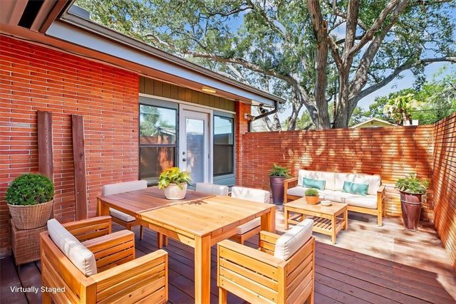 1813 Clare Dr, Alice, TX 78332