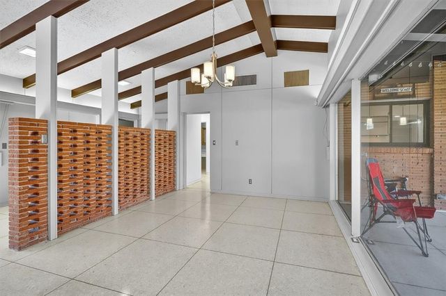 1813 Clare Dr, Alice, TX 78332