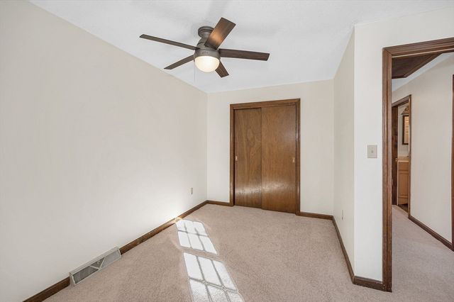 50 Glenwood Road, Tewksbury, MA 01876