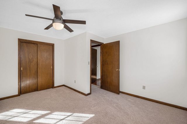 50 Glenwood Road, Tewksbury, MA 01876