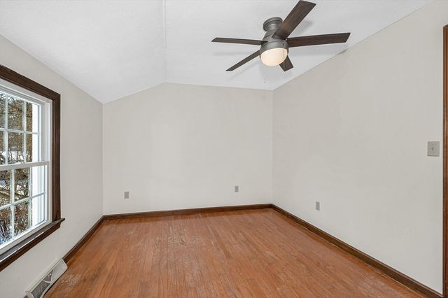 50 Glenwood Road, Tewksbury, MA 01876