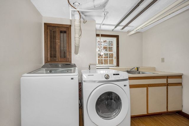 50 Glenwood Road, Tewksbury, MA 01876