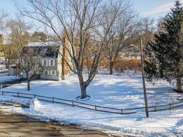 50 Glenwood Road, Tewksbury, MA 01876