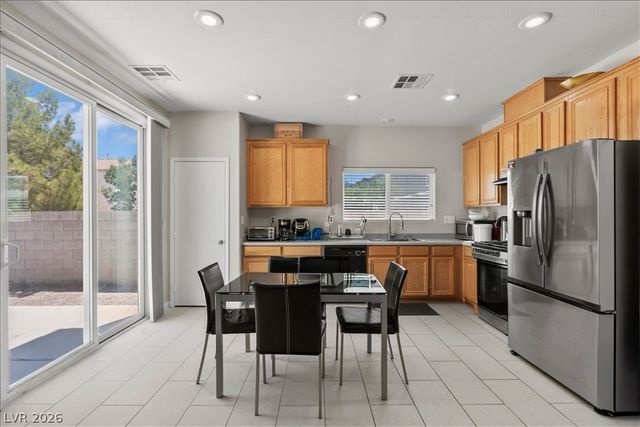 9548 Windsor Forest Court, Las Vegas, NV 89123