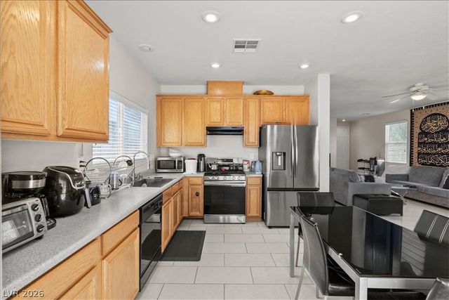 9548 Windsor Forest Court, Las Vegas, NV 89123