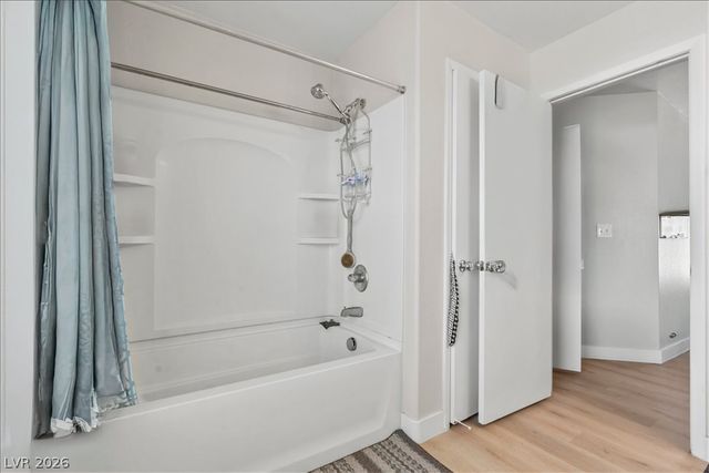 9548 Windsor Forest Court, Las Vegas, NV 89123