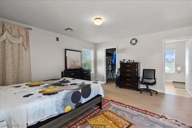 9548 Windsor Forest Court, Las Vegas, NV 89123