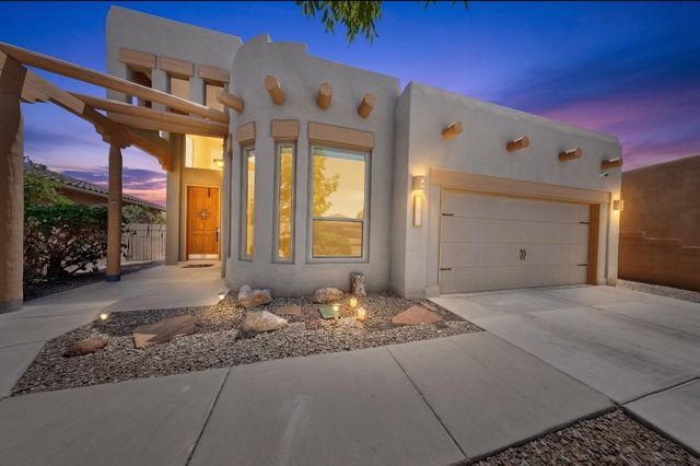 1211 Goodwin Drive, Bernalillo, NM 87004