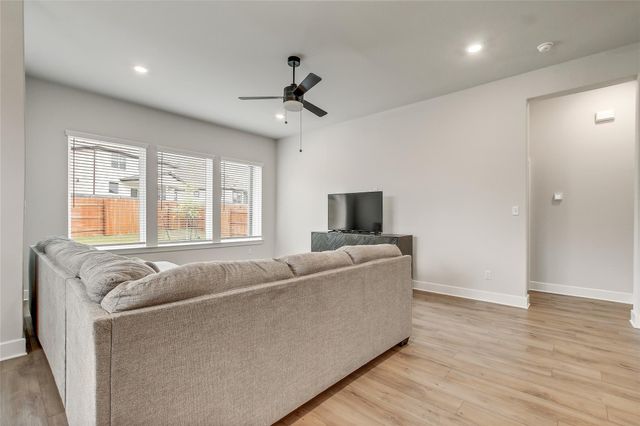 1016 Dog Iron ST, Georgetown, TX 78633