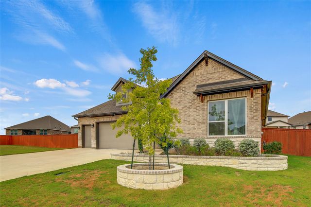 1016 Dog Iron ST, Georgetown, TX 78633