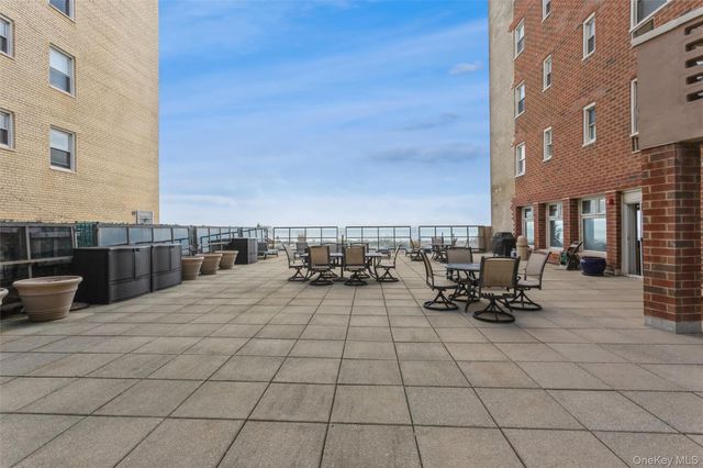 600 Shore Road 3S, Long Beach, NY 11561