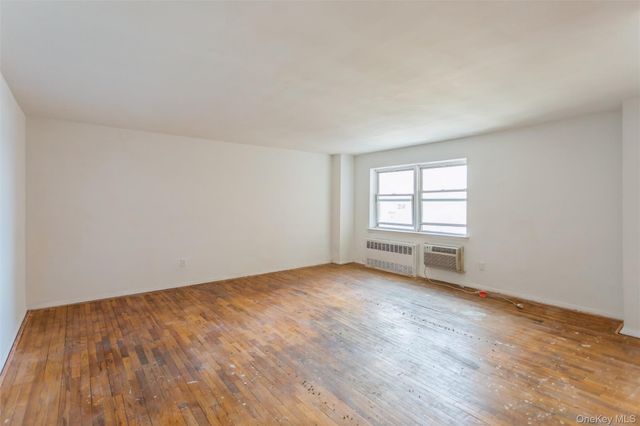 600 Shore Road 3S, Long Beach, NY 11561
