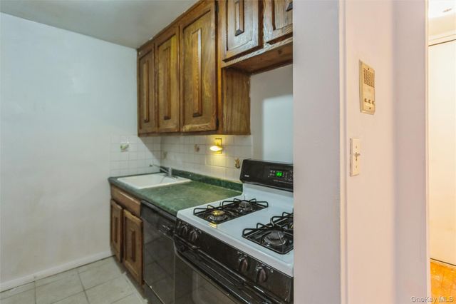 600 Shore Road 3S, Long Beach, NY 11561