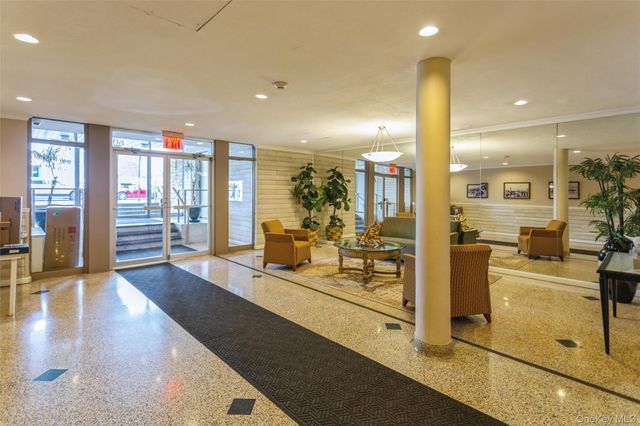 600 Shore Road 3S, Long Beach, NY 11561