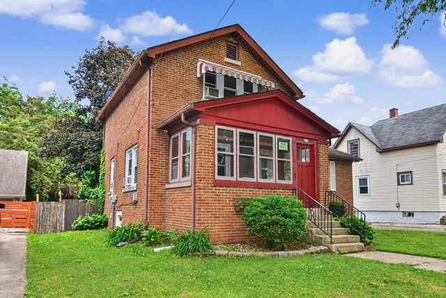 200 Schemmer STREET, Burlington, WI 53105