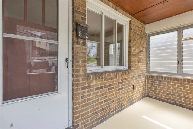 82 Mount Vernon Avenue, West View, PA 15229