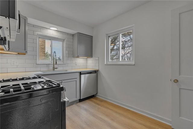 82 Mount Vernon Avenue, West View, PA 15229