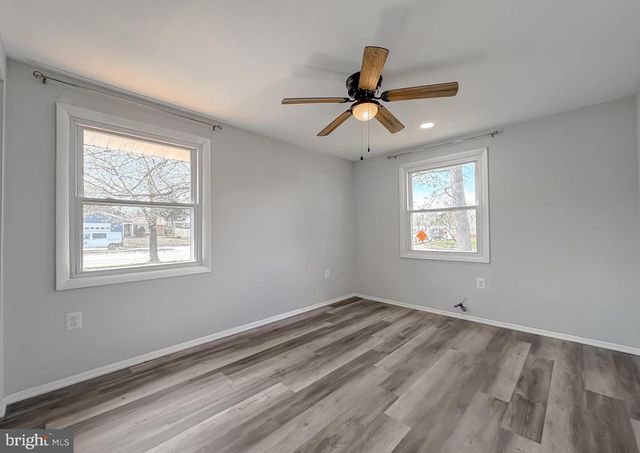 2419 PINEFIELD RD, Waldorf, MD 20601