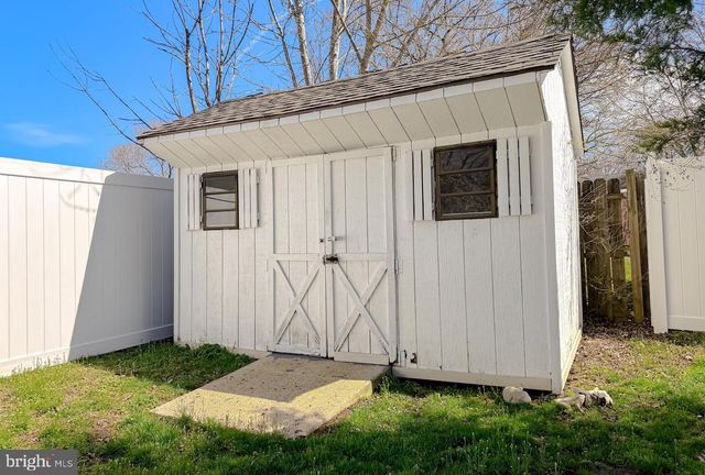 2419 PINEFIELD RD, Waldorf, MD 20601