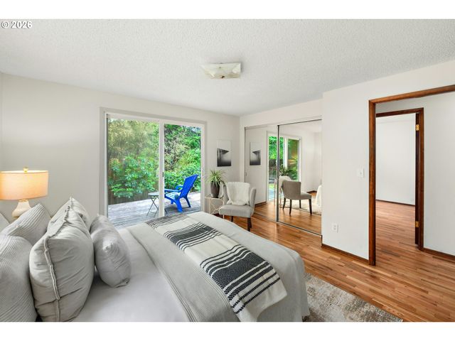 5540 Sw SEYMOUR St, Portland, OR 97221