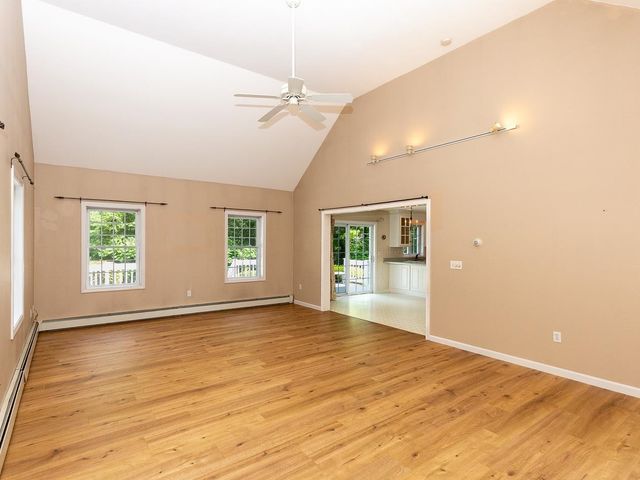 13 Cottonwood Road, Plaistow, NH 03865