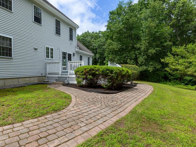 13 Cottonwood Road, Plaistow, NH 03865