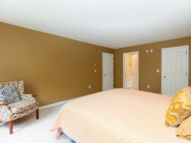 13 Cottonwood Road, Plaistow, NH 03865