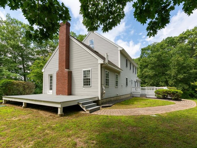 13 Cottonwood Road, Plaistow, NH 03865
