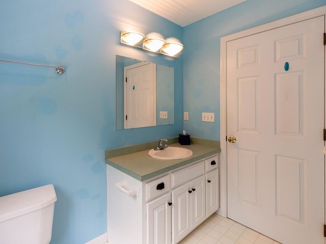 13 Cottonwood Road, Plaistow, NH 03865